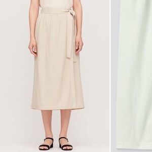 Uniqlo textured wrap skirt midi beige off white size 12